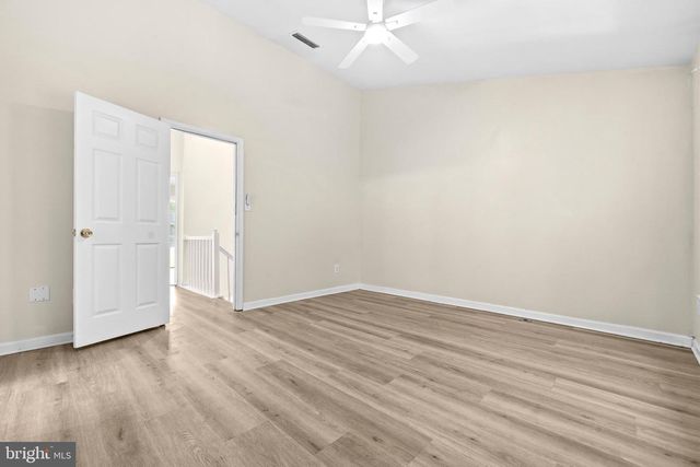 6016 ROCKTON CT, Centreville, VA 20121