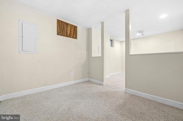 6016 ROCKTON CT, Centreville, VA 20121