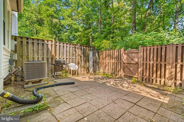 6016 ROCKTON CT, Centreville, VA 20121