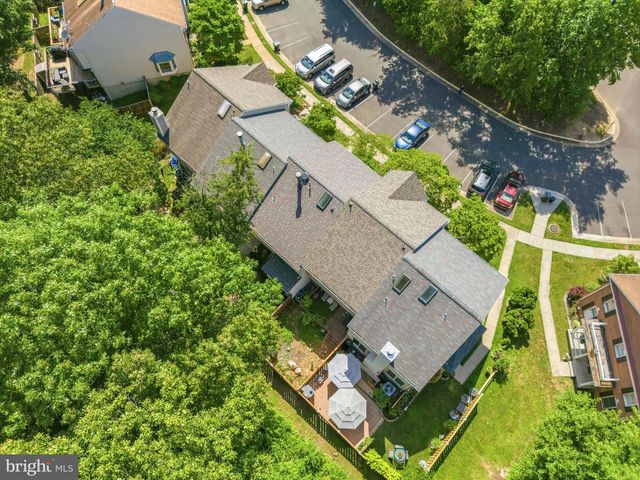 6016 ROCKTON CT, Centreville, VA 20121