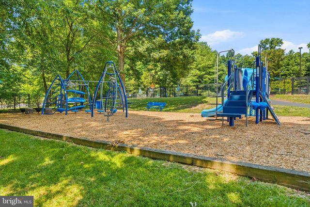 6016 ROCKTON CT, Centreville, VA 20121