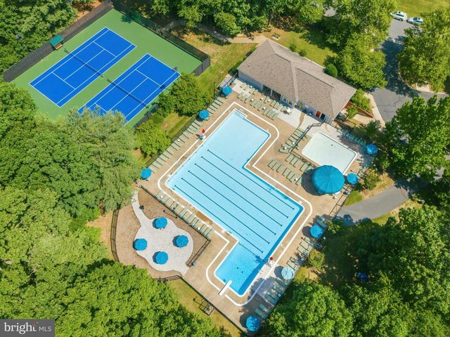6016 ROCKTON CT, Centreville, VA 20121
