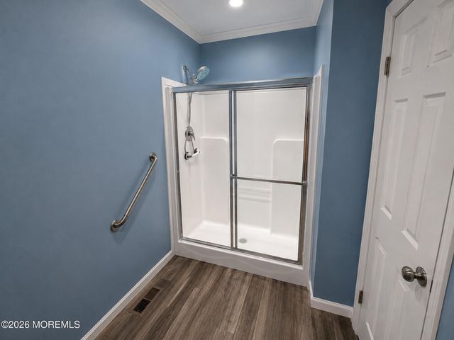 22 Baltimore Avenue, Manahawkin, NJ 08050