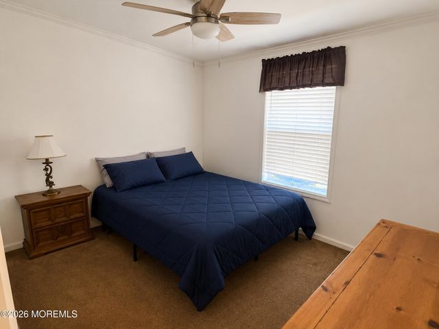 22 Baltimore Avenue, Manahawkin, NJ 08050
