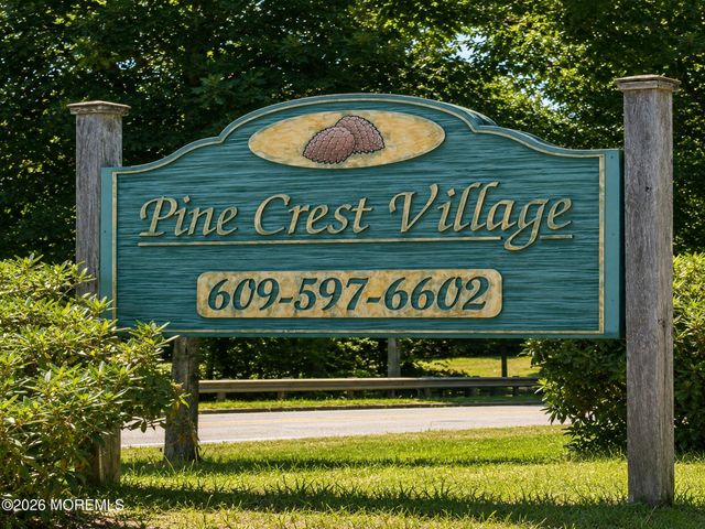 22 Baltimore Avenue, Manahawkin, NJ 08050