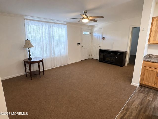 22 Baltimore Avenue, Manahawkin, NJ 08050