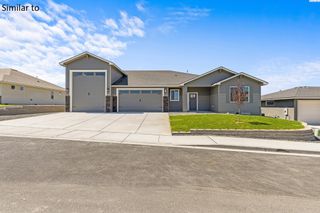 987 Miraflores Ave., West Richland, WA 99353