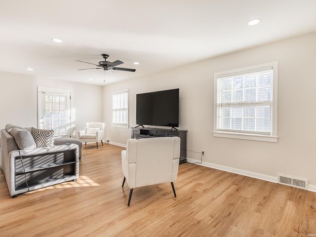 933 E Rudisill Boulevard, Fort Wayne, IN 46806