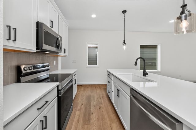 1052 NW Macarthur Lane, Waukee, IA 50263