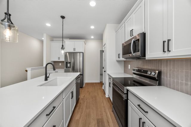 1052 NW Macarthur Lane, Waukee, IA 50263