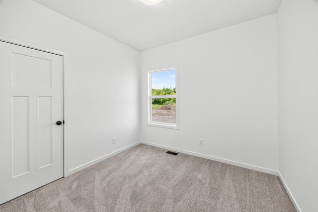 1052 NW Macarthur Lane, Waukee, IA 50263