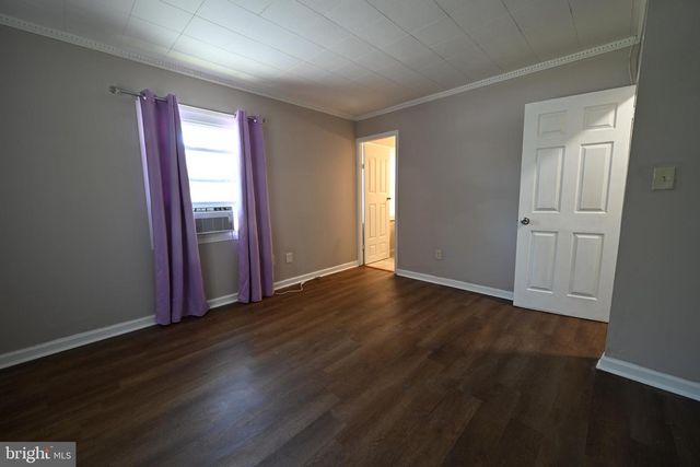 1 PINETREE LN, Willingboro, NJ 08046