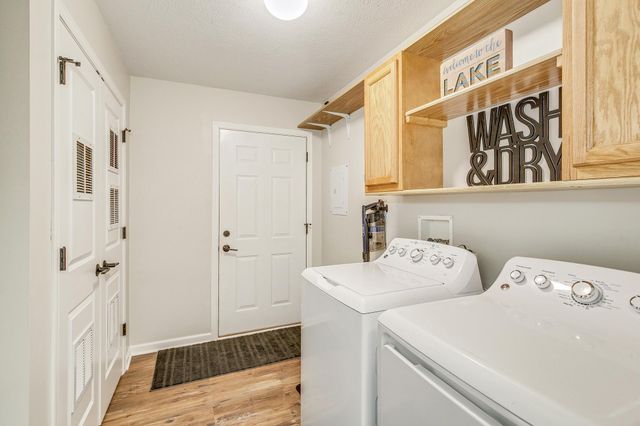 50544 Lakeside Circle, Rush City, MN 55069