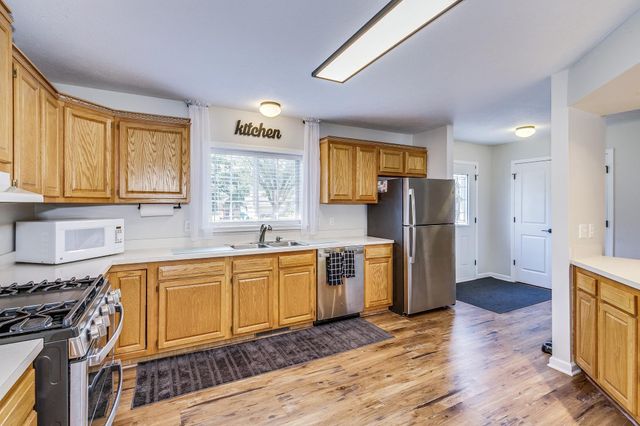 50544 Lakeside Circle, Rush City, MN 55069