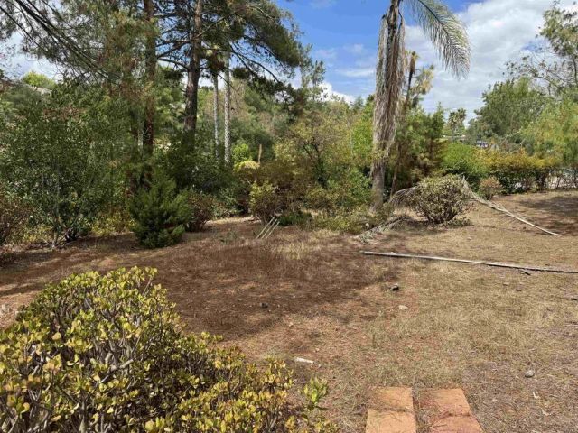 & Meadow Glen Way, Escondido, CA 92026