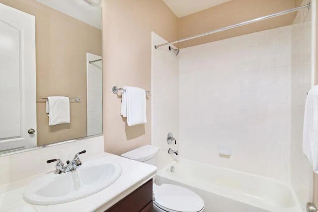 6317 Encanto Drive, Carlsbad, CA 92009