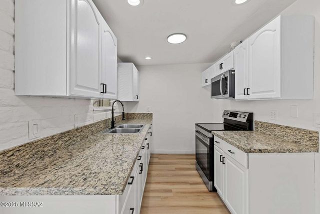 7870 E Victoria Drive, Tucson, AZ 85730