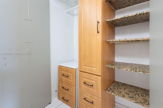 6770 Indian Creek Drive 7B, Miami Beach, FL 33141