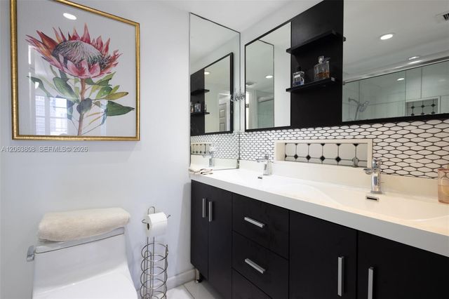 6770 Indian Creek Drive 7B, Miami Beach, FL 33141
