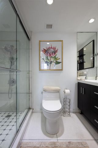 6770 Indian Creek Drive 7B, Miami Beach, FL 33141