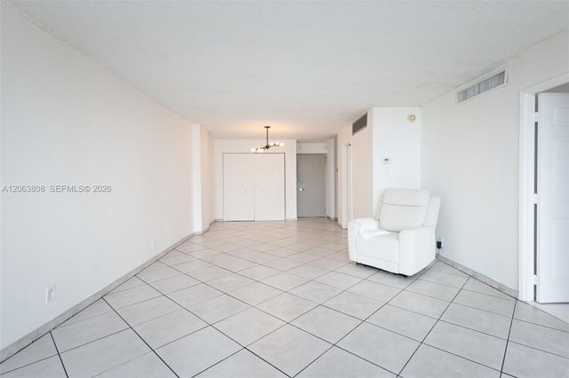 6770 Indian Creek Drive 7B, Miami Beach, FL 33141