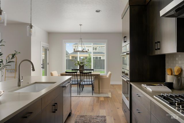 849 E Crescendo St, Meridian, ID 83642