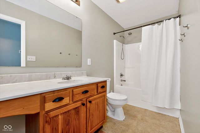 8545 Talisker Drive, Avon, IN 46123