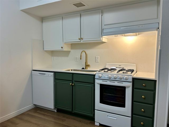 15922 Stillwood Street 1074, Dallas, TX 75248