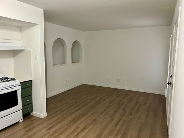 15922 Stillwood Street 1074, Dallas, TX 75248