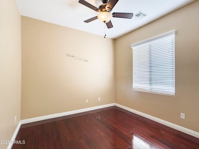 1084 N Martingale Road, Gilbert, AZ 85234