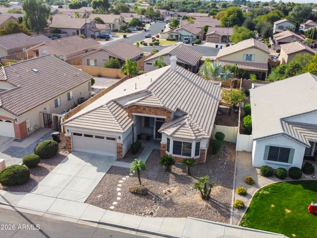 1084 N Martingale Road, Gilbert, AZ 85234