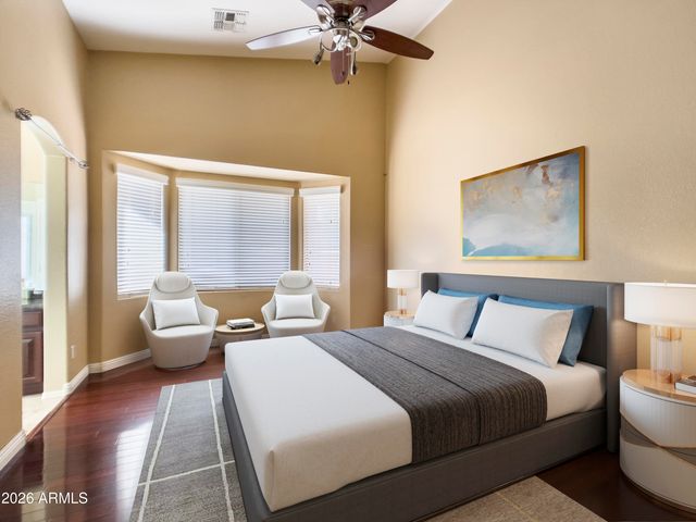 1084 N Martingale Road, Gilbert, AZ 85234
