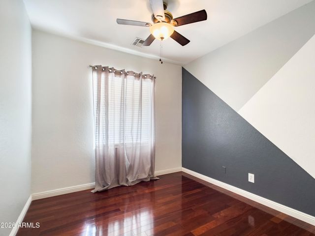 1084 N Martingale Road, Gilbert, AZ 85234