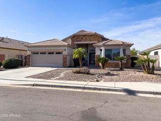 1084 N Martingale Road, Gilbert, AZ 85234