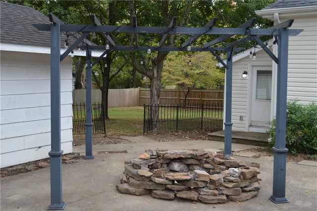 109 McCormick Street, Prairie Grove, AR 72753