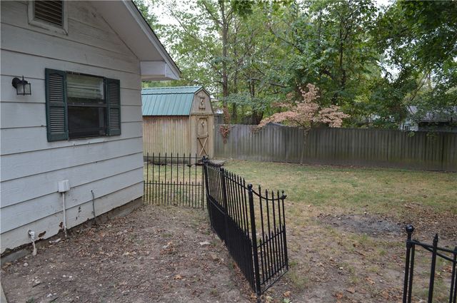 109 McCormick Street, Prairie Grove, AR 72753