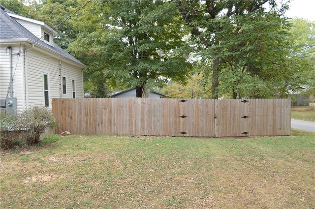 109 McCormick Street, Prairie Grove, AR 72753