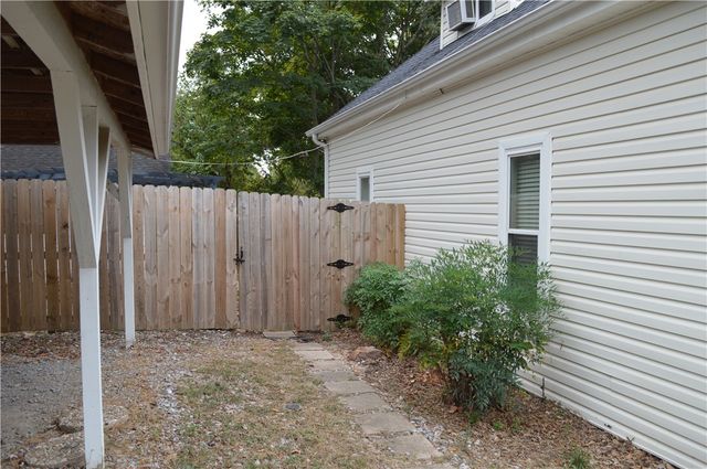 109 McCormick Street, Prairie Grove, AR 72753