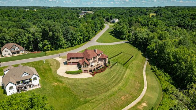 4047 Ironwood Dr, Greenbrier, TN 37073