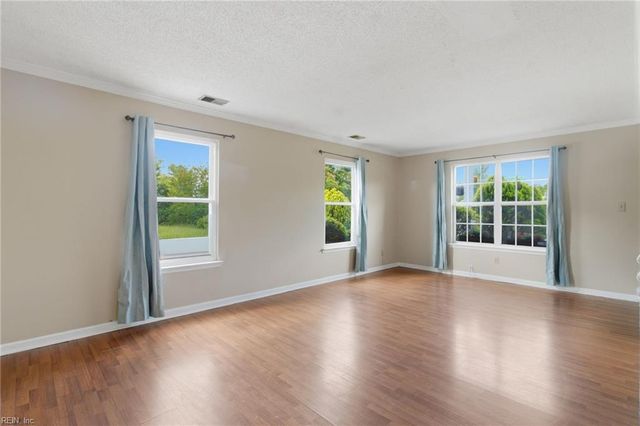 5296 Settlers Park DR, Virginia Beach, VA 23464