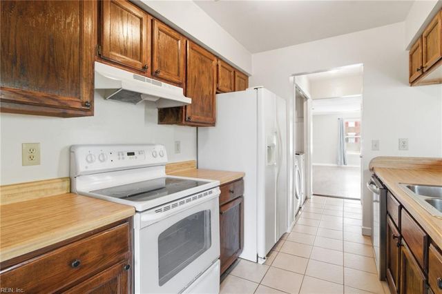 5296 Settlers Park DR, Virginia Beach, VA 23464