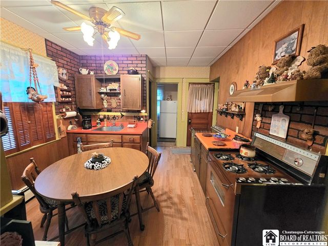23 Alton Place, Jamestown, NY 14701