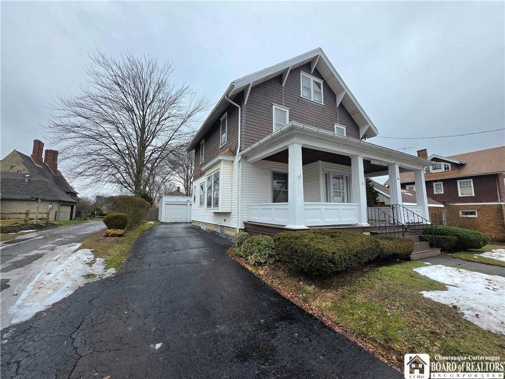 23 Alton Place, Jamestown, NY 14701