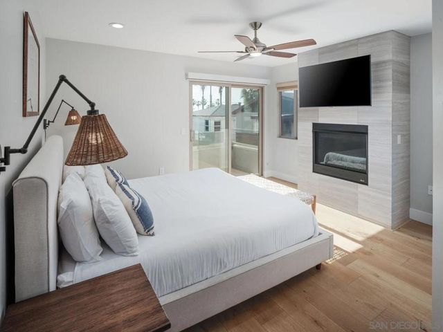 851 53 Sapphire, San Diego, CA 92109