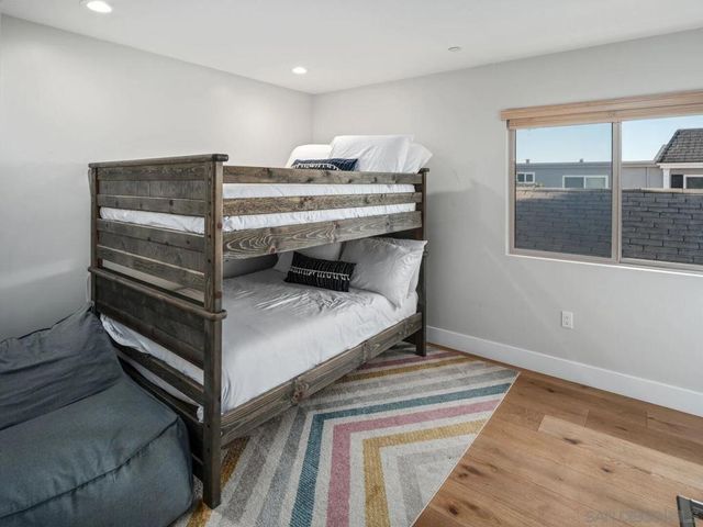 851 53 Sapphire, San Diego, CA 92109