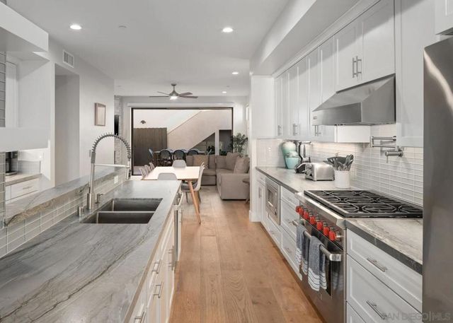 851 53 Sapphire, San Diego, CA 92109