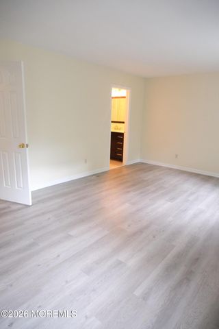 93 Oak Lane, Eatontown, NJ 07724