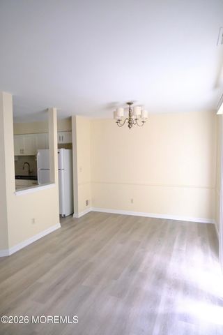 93 Oak Lane, Eatontown, NJ 07724