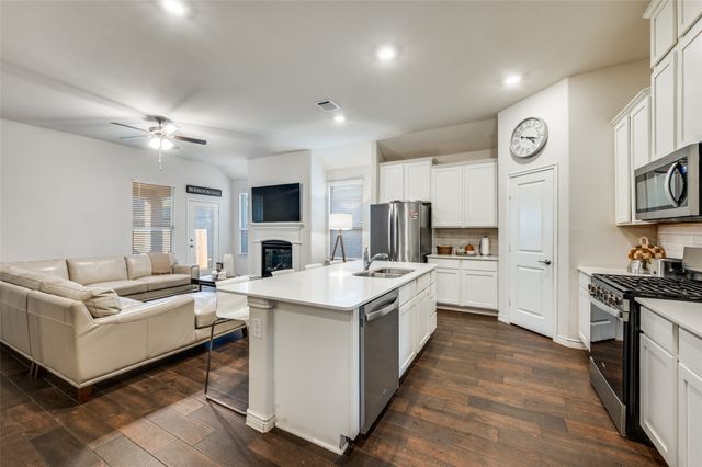 11105 Autry Ridge Lane, Aubrey, TX 76227