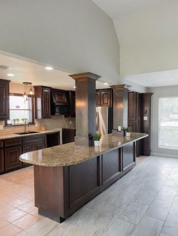 11319 Paramount Lane, Houston, TX 77067